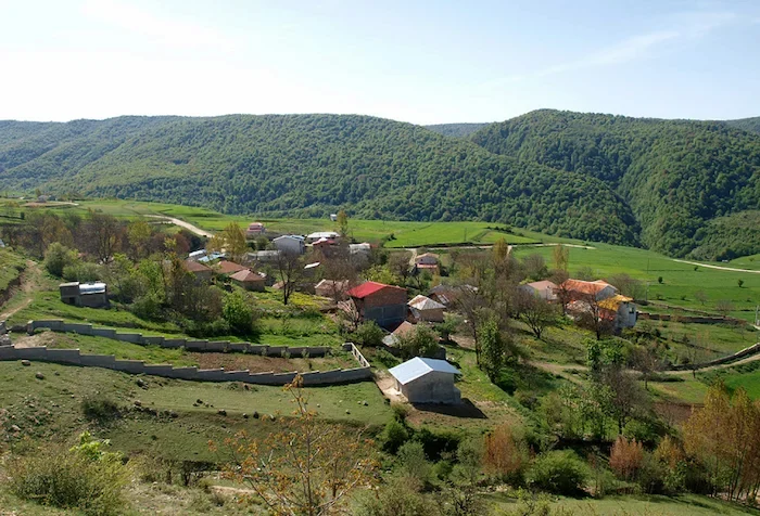 نمایی از یک بخش روستای آهنگرکلا در بهشهر 415387487438